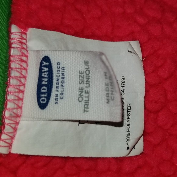 SET--BEANIE FUCHSIA L-XL. SCARF FUCHSIA ONE SIZE - Picture 4 of 4